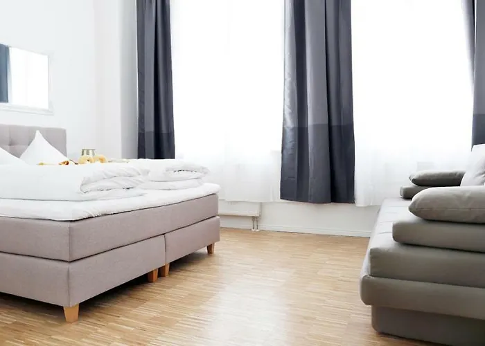 Sc 03 By Rockchair L Superhost Status L 2 Bedrooms Boxspringbeds Balcony Elevator - Cozy Family & Business Flair Welcomes You! Apartment