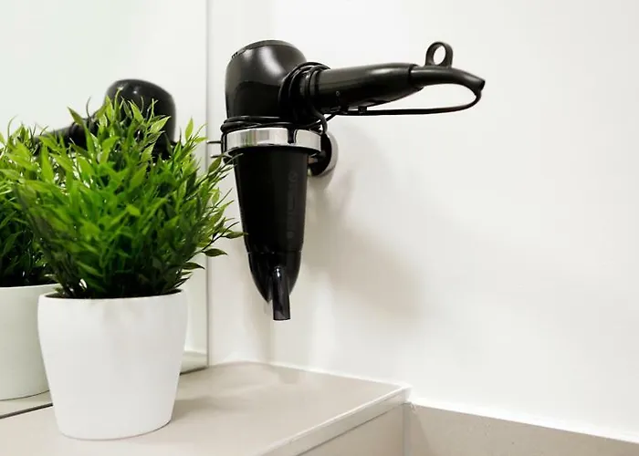 Sc 03 By Rockchair L Superhost Status L 2 Bedrooms Boxspringbeds Balcony Elevator - Cozy Family & Business Flair Welcomes You! Apartment *