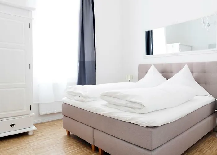 Sc 03 By Rockchair L Superhost Status L 2 Bedrooms Boxspringbeds Balcony Elevator - Cozy Family & Business Flair Welcomes You! アパート