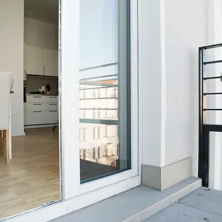 Sc 03 By Rockchair L Superhost Status L 2 Bedrooms Boxspringbeds Balcony Elevator - Cozy Family & Business Flair Welcomes You! Apartment Berlin